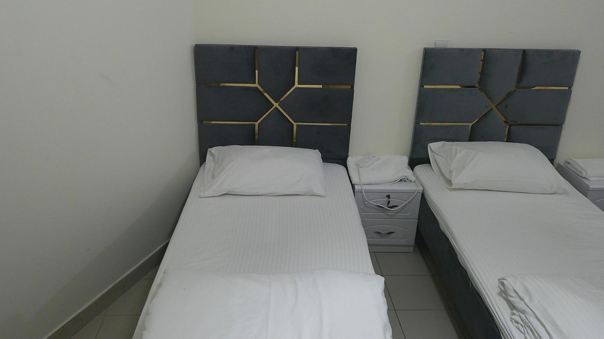 Ruby Star Hostel Dubai F2 Exterior photo