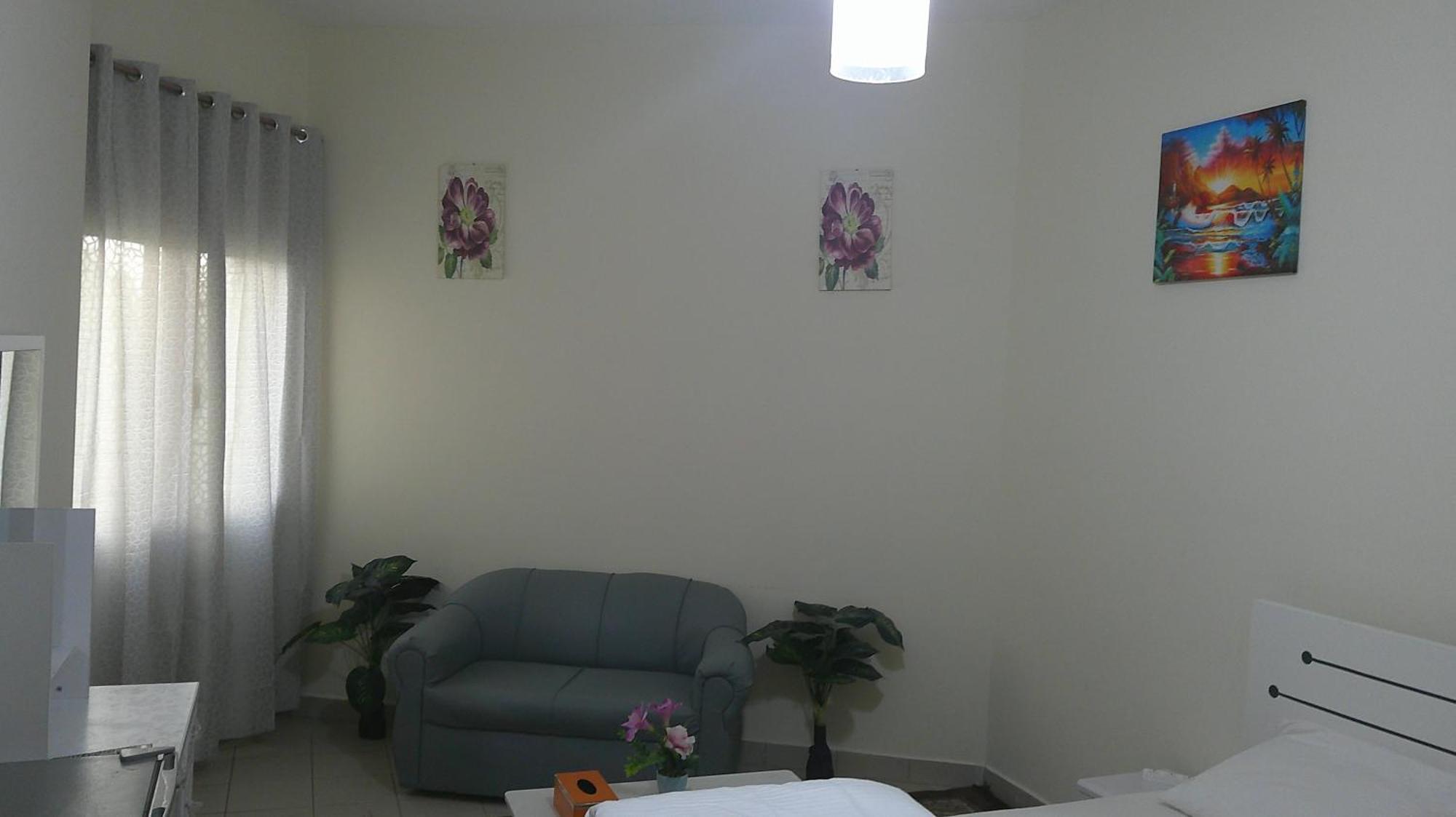 Ruby Star Hostel Dubai F2 Exterior photo